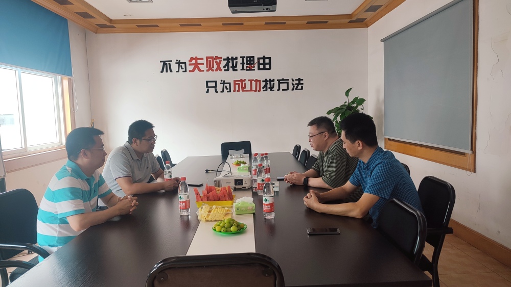 Ongi etorri Zhejiang Unibertsitateko talentu gazteak gure enpresa bisitatzeko eta gidatzeko